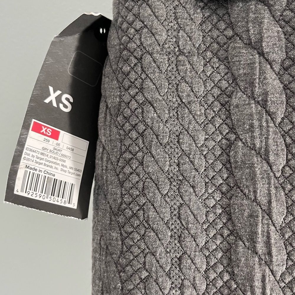 Gray Crochet Fitted Skirt - Picture 3 of 7
